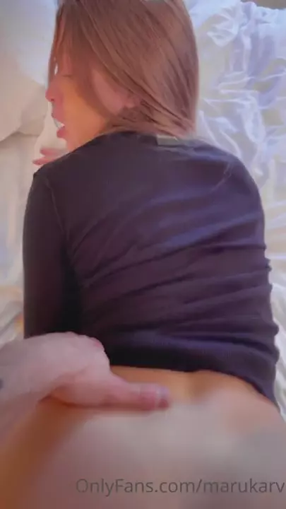 Commanding to see in the pink pussy of maru karv