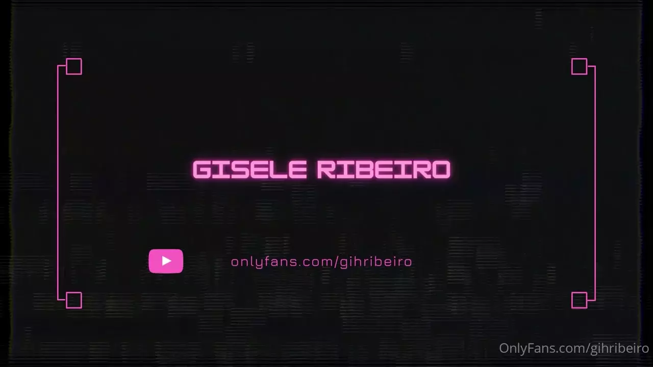 Gih Ribeiro, a naughty, loves to record videos showing his butt