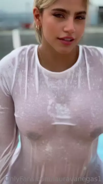 Video by Laura Vanegas all soaked in the pool