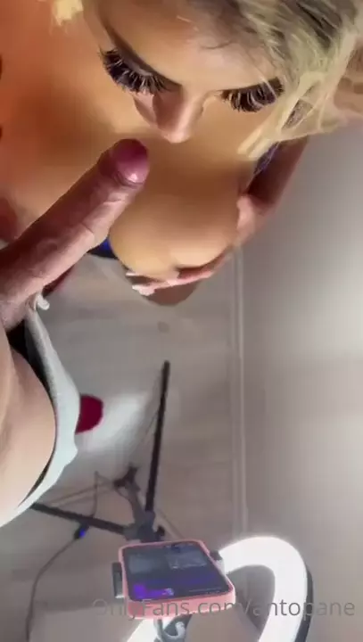 Con Gran Excitación, Anto Pane deletes sucking El Pene del Joven