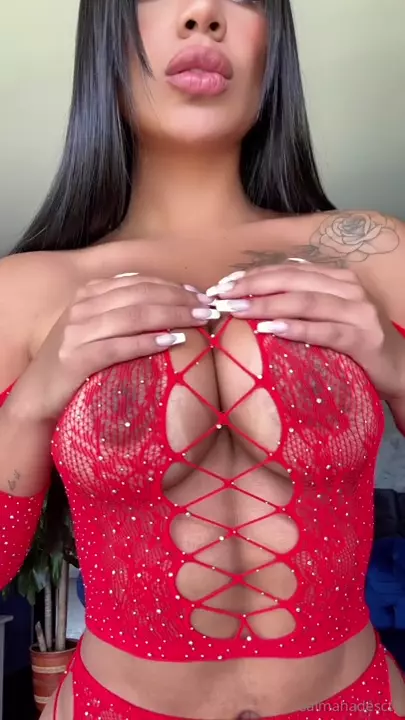 Salma_exclusive with a baphonic red panties