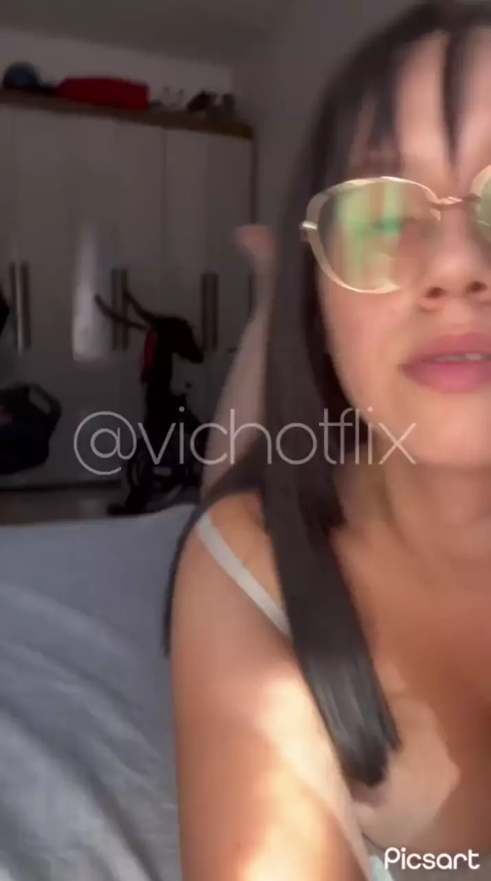 Victory with the loudspeakes and glasses in the free porn scene
