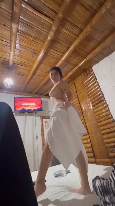Katalina Sandoval in a provocative video undressing from the towel