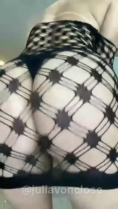Julia Von sucks her irresistible big tits