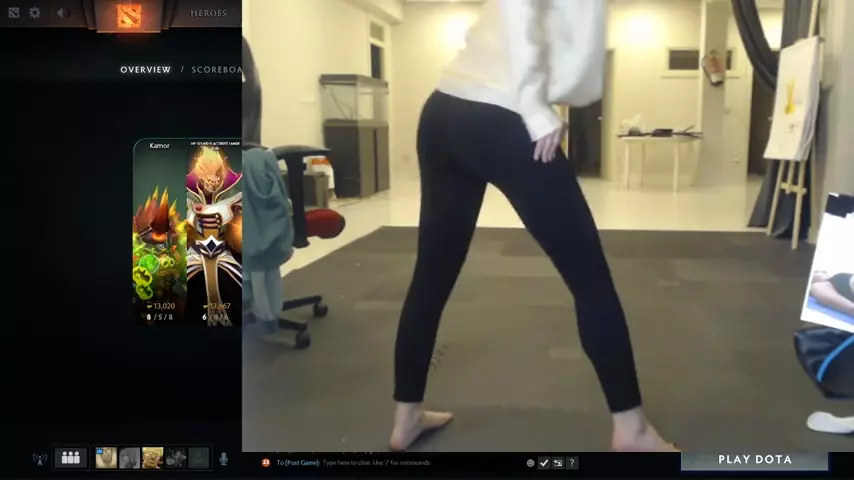 Streamer Bends Over Yoga Pose with Boob Flash in an Upblouse
